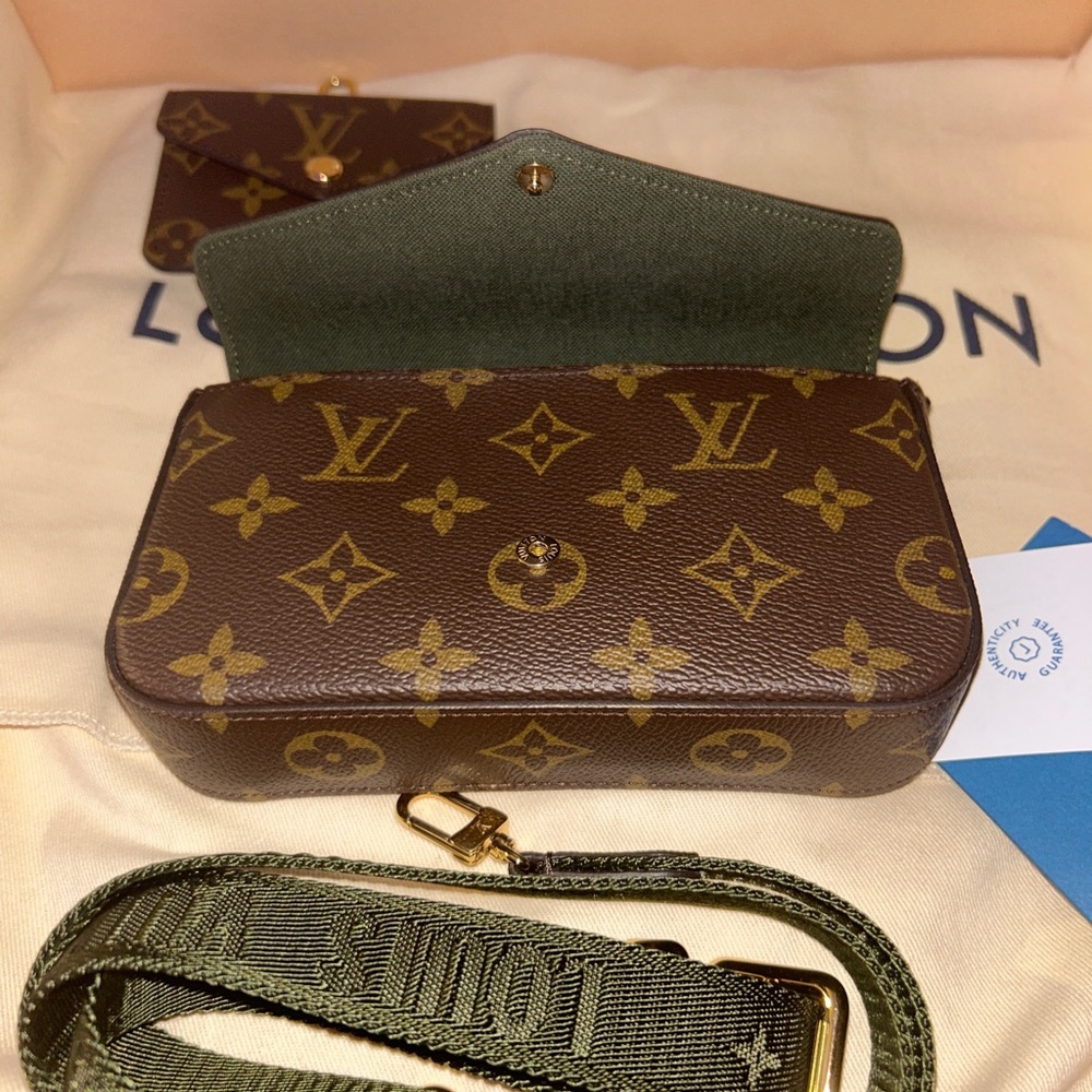 Louis Vuitton Multi Pochette Accessoires Monogram Canvas (Khaki Strap)